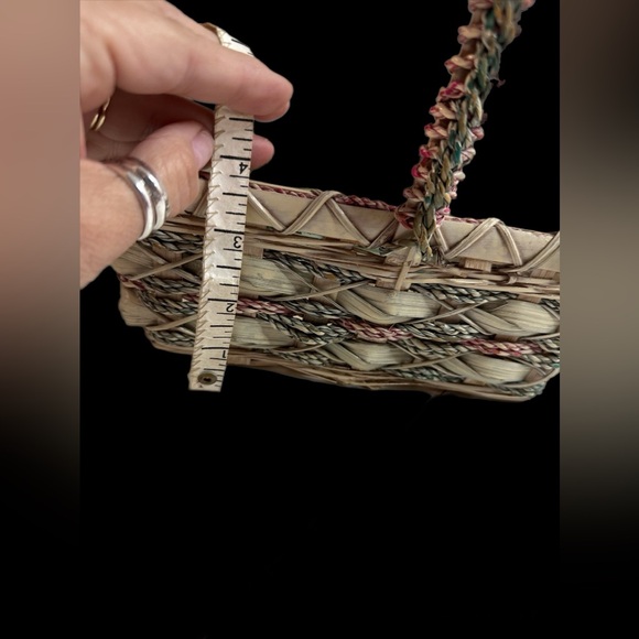 2 Large Beautiful Mauve, Teal Wicker Baskets - Picture 9 of 16